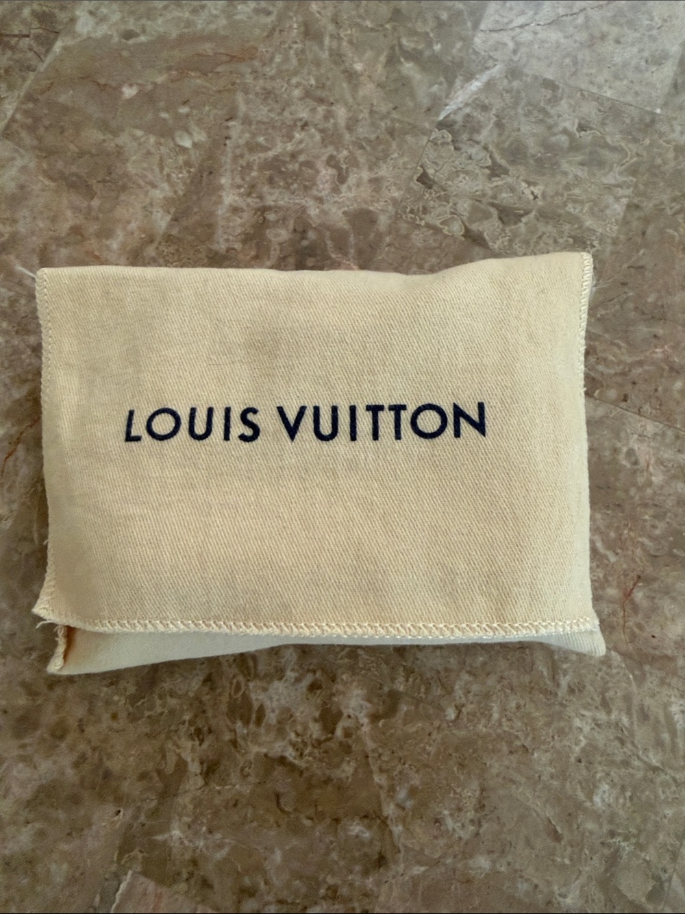 Louis Vuitton Auth Monogramed Perforated Compact Zipper Fuschia wallet /dustbag - Picture 3 of 17